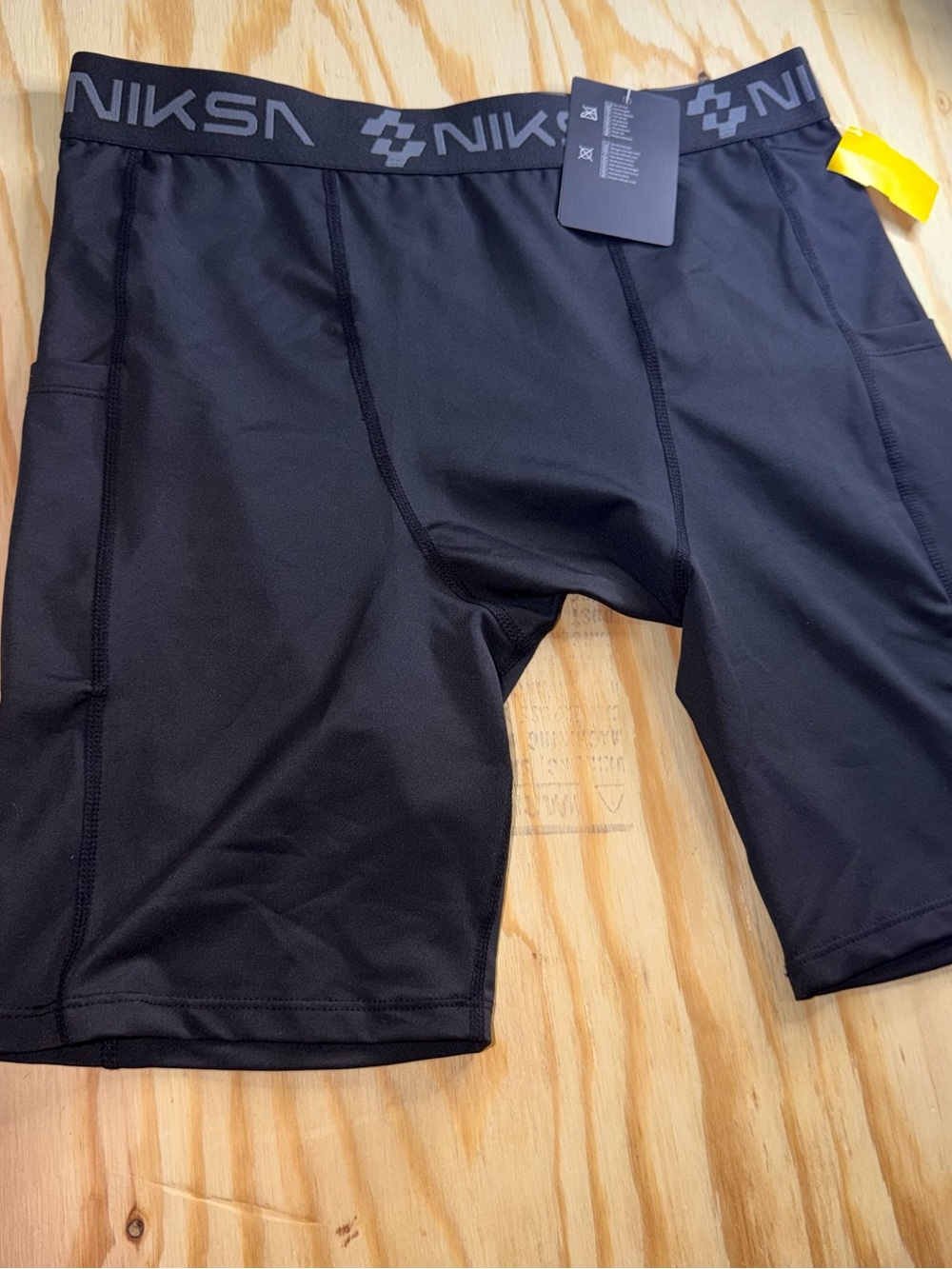 NIKSA Mens Large Compression Shorts Black Athletic Base Layer Spandex NWT